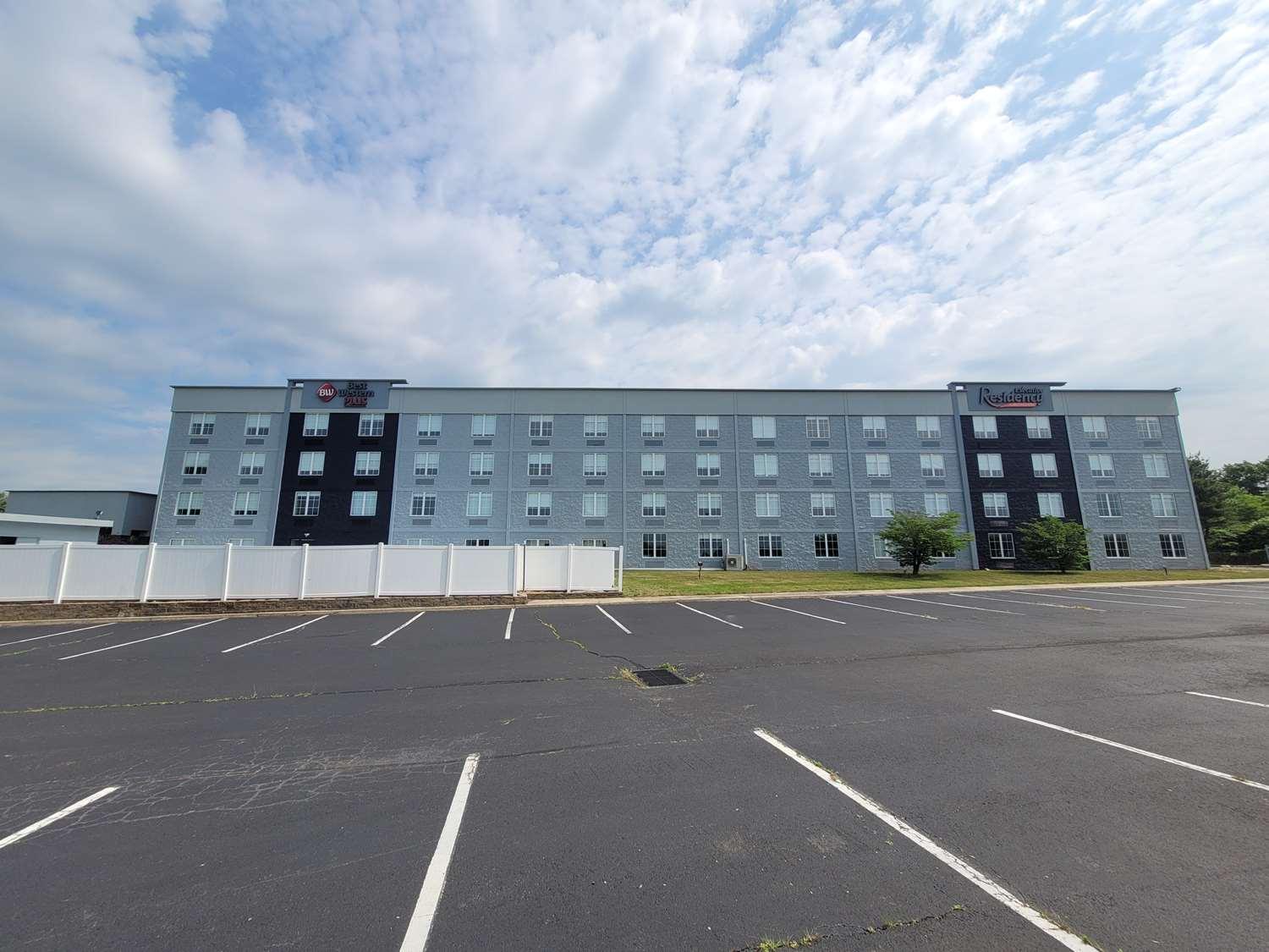 Comfort Inn & Suites Pottstown Exterior photo