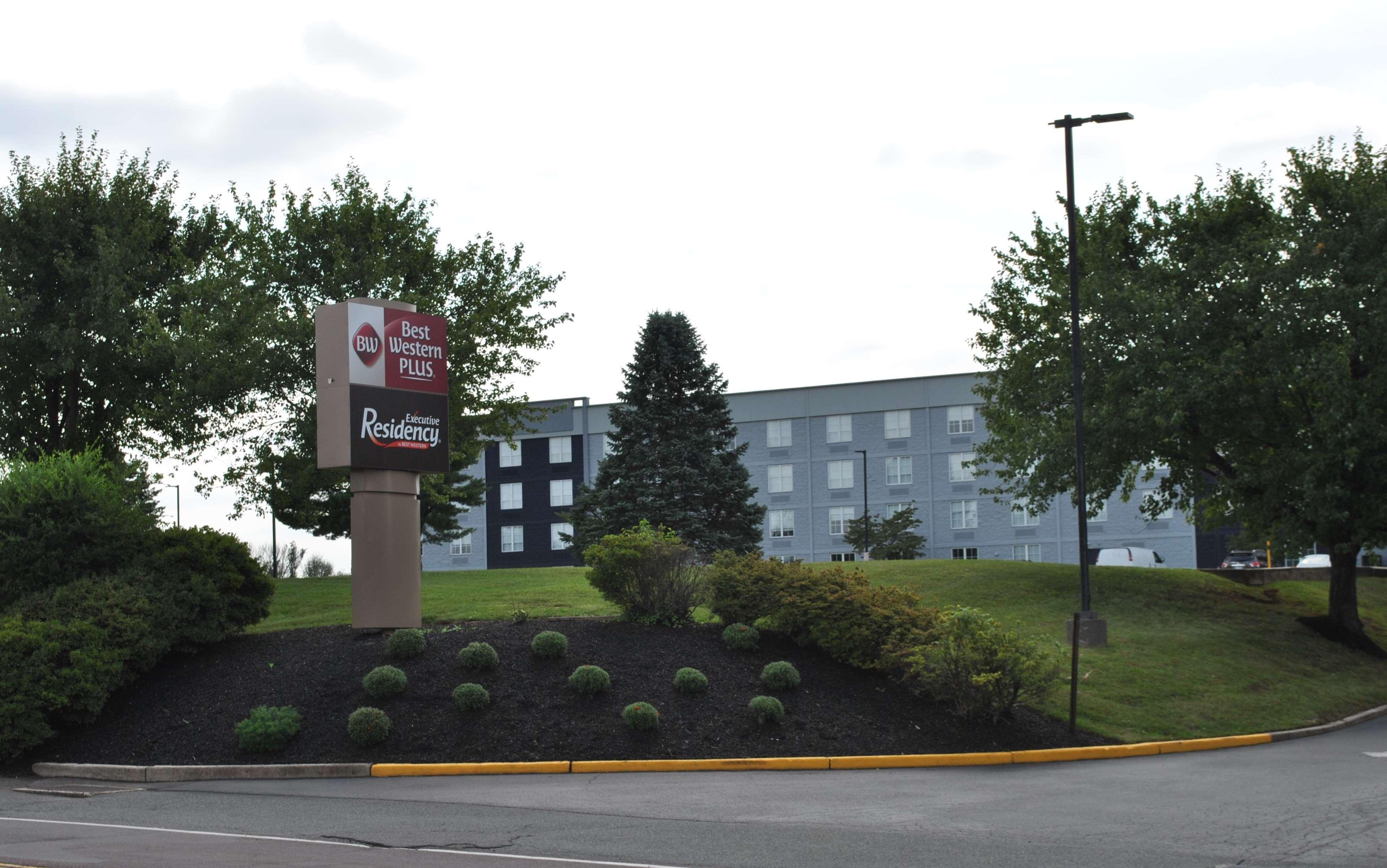 Comfort Inn & Suites Pottstown Exterior photo